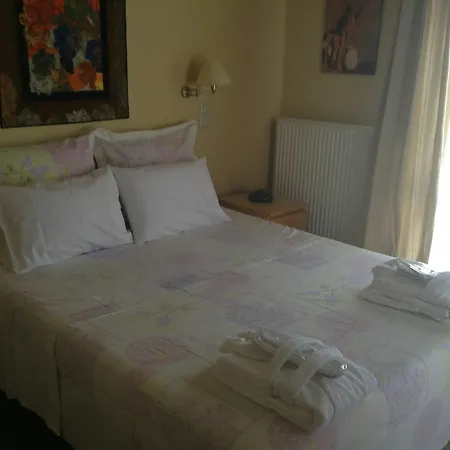 Idyllic Island House In Syros, With Garden, Spacious Terrace And Sea V Apartament Chrousa