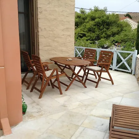 Idyllic Island House In Syros, With Garden, Spacious Terrace And Sea V Apartament Chrousa