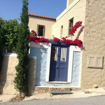 Idyllic Island House In Syros, With Garden, Spacious Terrace And Sea V Apartament Chrousa